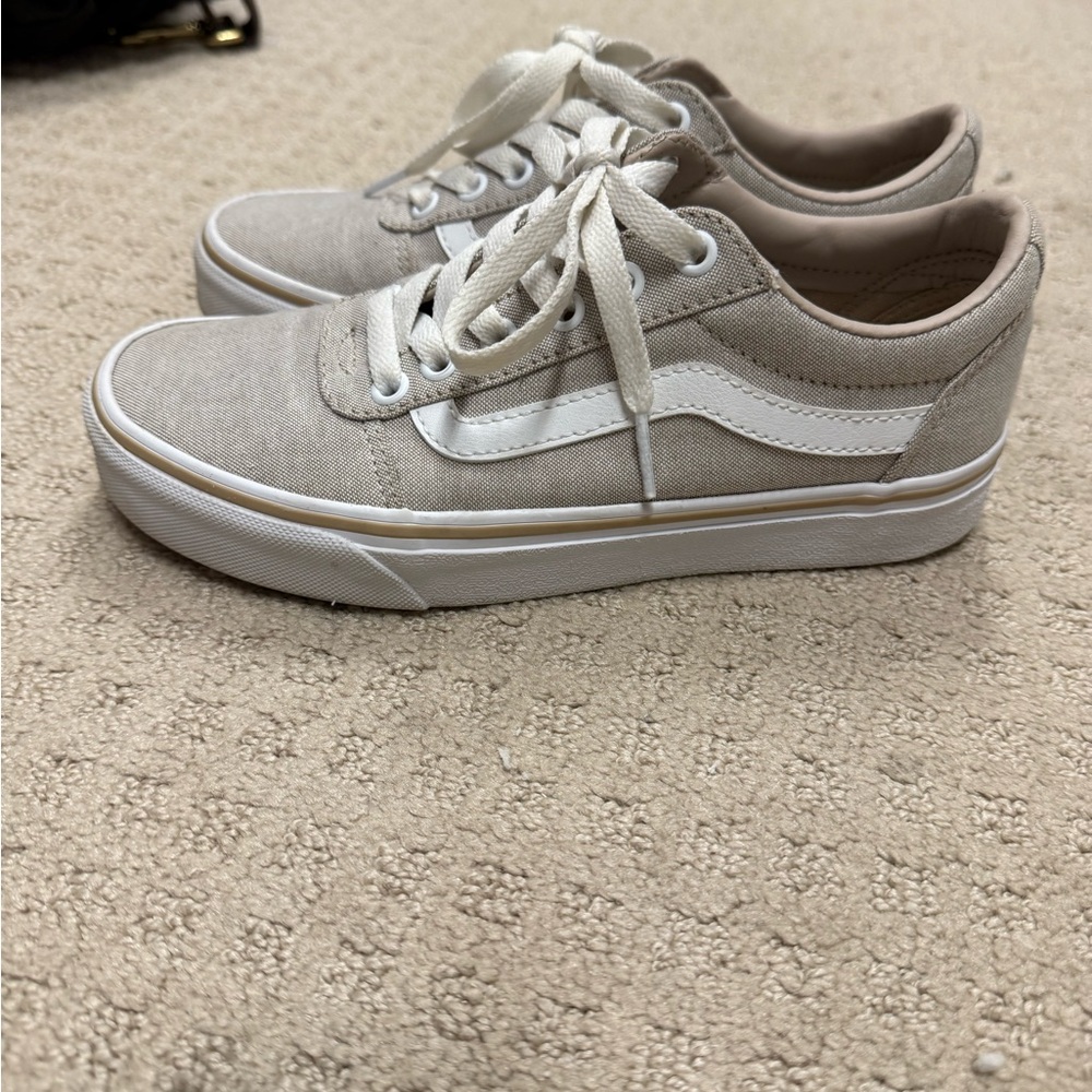 Women's Canvas Vans